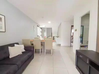 Casa com 3 Quartos à venda, 140m² no Jardim dos Camargos, Barueri