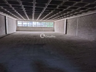 Sala Comercial para alugar, 215m² no Freguesia (Jacarepaguá), Rio de Janeiro