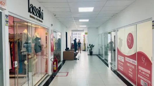 Ponto Comercial para alugar, 12m² no Centro, Cabo Frio