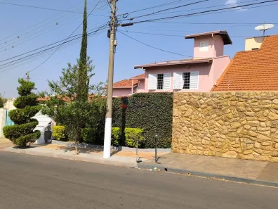 Sobrado com 3 Quartos à venda, 226m² no Parque Santa Marta, São Carlos