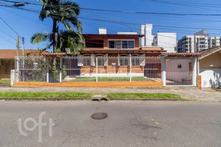Casa com 5 Quartos à venda, 400m² no Tristeza, Porto Alegre