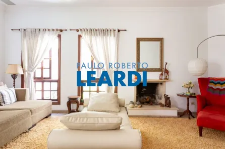 Casa de Condomínio com 3 Quartos à venda, 339m² no Jardim Colombo, São Paulo