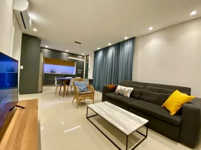Apartamento com 3 Quartos para alugar, 93m² no Jurerê, Florianópolis