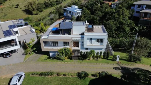 Casa de Condomínio com 3 Quartos à venda, 300m² no Morrinhos, Garopaba