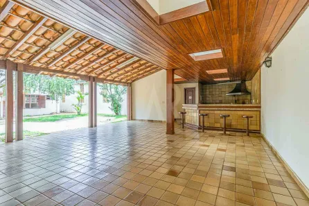 Casa com 8 Quartos para alugar, 399m² no Santa Tereza, Belo Horizonte