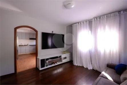 Casa com 4 Quartos para alugar, 300m² no Saúde, São Paulo