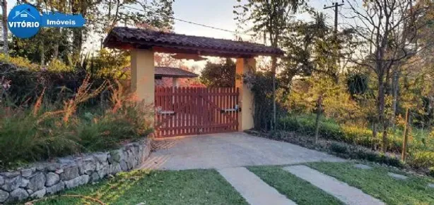 Fazenda/Sítio com 4 Quartos à venda, 300m² no Setúbal, Mairinque