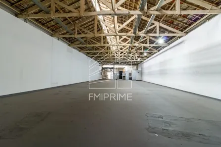 Galpão/Depósito/Armazém para alugar, 550m² no Vila Romana, São Paulo