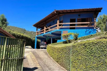 Casa de Condomínio com 3 Quartos à venda, 266m² no Vargem Grande, Teresópolis