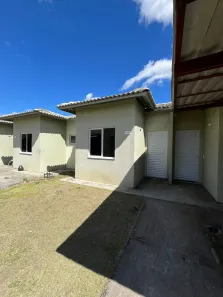 Casa de Condomínio com 2 Quartos à venda, 45m² no Senador Carlos Jereissati, Pacatuba