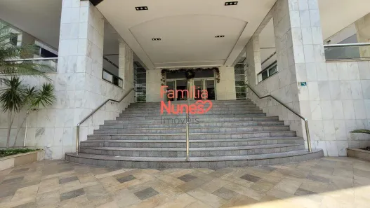 Apartamento com 3 Quartos para alugar, 137m² no Lourdes, Belo Horizonte