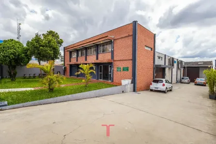 Galpão/Depósito/Armazém à venda, 1500m² no Fanny, Curitiba