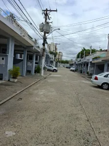 Sobrado com 3 Quartos à venda, 88m² no Parque Taboão, Taboão da Serra