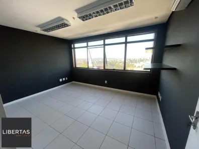 Sala Comercial com 1 Quarto à venda, 42m² no Três Figueiras, Porto Alegre