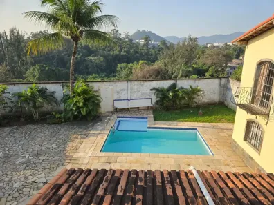 Casa de Condomínio com 4 Quartos à venda, 400m² no Anil, Rio de Janeiro