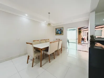Sobrado com 3 Quartos à venda, 200m² no Jardim Atlântico, Goiânia