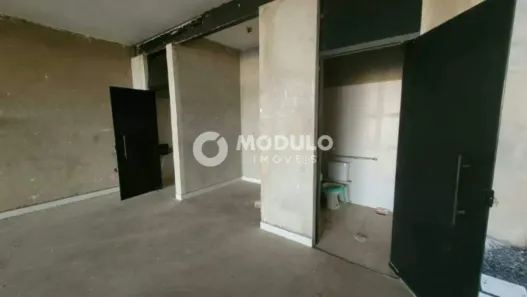 Galpão/Depósito/Armazém para alugar, 240m² no Morumbi, Uberlândia