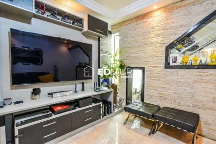 Sobrado com 4 Quartos à venda, 220m² no Parque Jaçatuba, Santo André