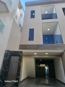 Casa de Condomínio com 2 Quartos para alugar, 115m² no Vargem Pequena, Rio de Janeiro