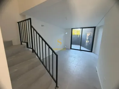 Sobrado com 2 Quartos à venda, 89m² no Cachoeira do Bom Jesus, Florianópolis