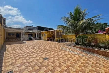 Casa com 2 Quartos à venda, 89m² no Jardim Veneza, Peruíbe