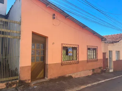 Casa com 4 Quartos à venda, 160m² no Centro, Anápolis
