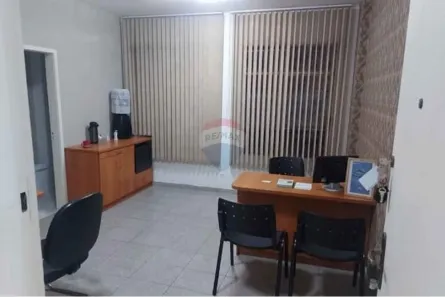 Sala Comercial à venda, 30m² no Centro, Curitiba