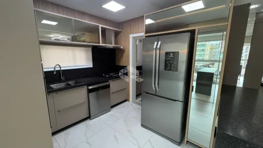 Apartamento com 4 Quartos à venda, 162m² no Meia Praia, Itapema