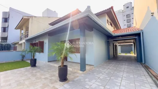 Casa com 3 Quartos à venda, 292m² no Jardim Itu, Porto Alegre