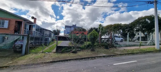 Lote/Terreno à venda, 326m² no Santa Lúcia, Caxias do Sul
