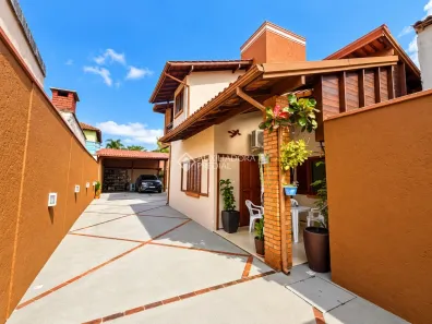 Casa com 3 Quartos à venda, 150m² no Barra da Lagoa, Florianópolis