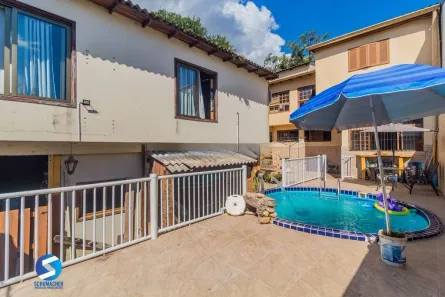 Casa com 4 Quartos à venda, 193m² no Nonoai, Porto Alegre