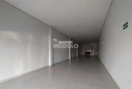 Ponto Comercial para alugar, 120m² no Loteamento Residencial Pequis, Uberlândia
