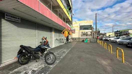Ponto Comercial para alugar, 200m² no Jardim Cláudia, Pinhais