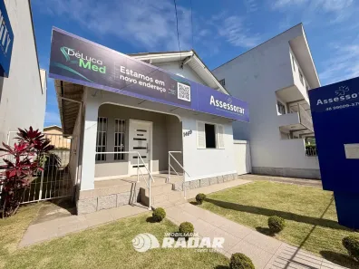 Imóvel Comercial com 5 Quartos para alugar, 120m² no Revoredo, Tubarão