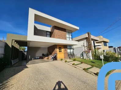 Casa de Condomínio com 4 Quartos à venda, 243m² no Jardins Barcelona, Senador Canedo