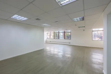 Sala Comercial para alugar, 960m² no São Geraldo, Porto Alegre