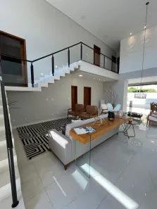 Sobrado com 4 Quartos à venda, 312m² no Jardim Baronesa, Taubaté