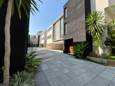 Casa de Condomínio com 4 Quartos à venda, 500m² no Jardim Cordeiro, São Paulo
