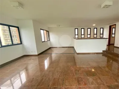 Apartamento com 3 Quartos para alugar, 202m² no Higienópolis, São Paulo