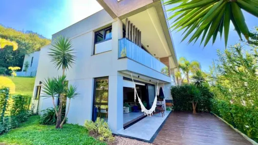 Casa com 3 Quartos à venda, 384m² no Lagoa da Conceição, Florianópolis