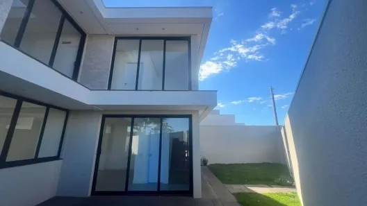Sobrado com 3 Quartos à venda, 188m² no Cancelli, Cascavel