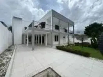 Casa de Condomínio com 4 Quartos para alugar, 800m² no Chapada, Manaus