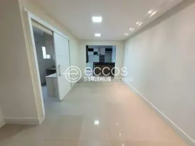 Casa de Condomínio com 3 Quartos à venda, 90m² no Aclimação, Uberlândia