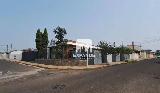 Casa com 4 Quartos à venda, 400m² no Vila Carmelo, Botucatu