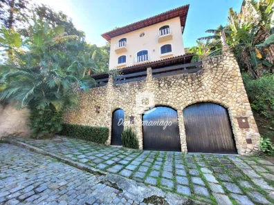 Casa de Condomínio com 4 Quartos à venda, 332m² no Santa Rosa, Niterói
