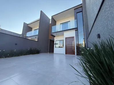 Sobrado com 3 Quartos à venda, 147m² no Itacolomi, Balneário Piçarras