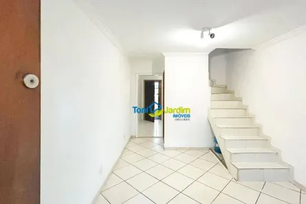 Casa com 2 Quartos para alugar, 90m² no Jardim Cidália, São Paulo