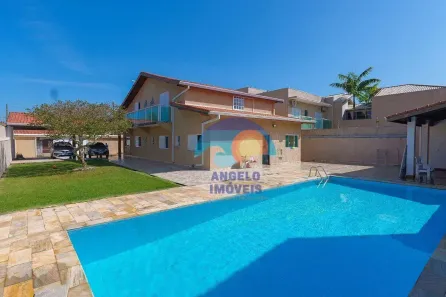 Sobrado com 7 Quartos à venda, 329m² no Bal Stella Maris, Peruíbe