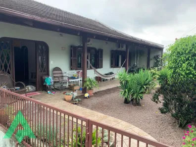 Casa com 5 Quartos à venda, 240m² no Itoupavazinha, Blumenau